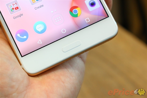 歸中國 夏普發布新機Z3:驍龍652/4G內存/3200元-鋒巢網