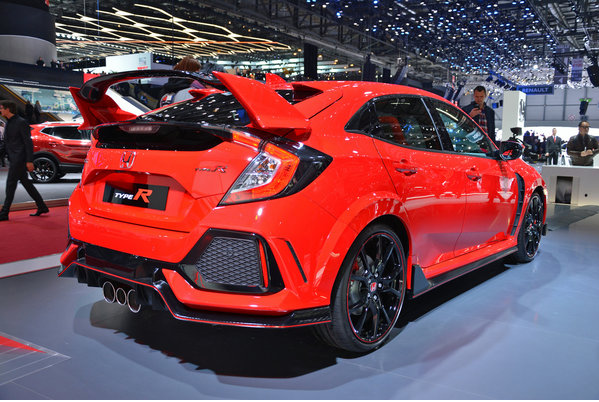 坐等新款思域TypeR,即將精彩亮相-鋒巢網(wǎng)