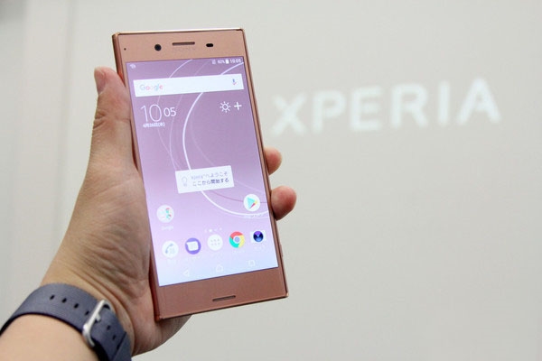 紅銅粉Xperia XZ Premium亮相：迷人魅力-鋒巢網