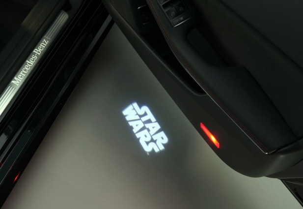 奔馳攜黑武士與暴風白兵新車來襲 令人心動卻更令人心痛-鋒巢網(wǎng)