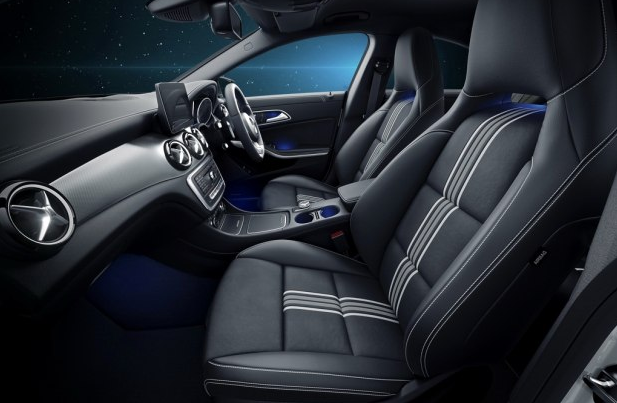 奔馳攜黑武士與暴風白兵新車來襲 令人心動卻更令人心痛-鋒巢網(wǎng)