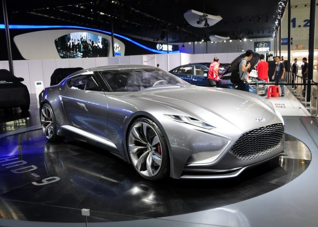 現代Genesis全新轎跑即將面世 將挑起車界新戰爭-鋒巢網