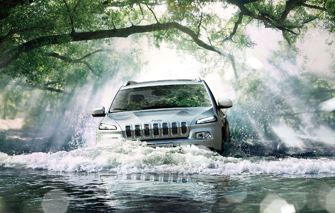 2017全新Jeep自由光 優越上市；與它一起看世界-鋒巢網