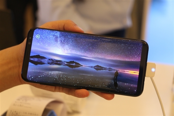 屏下指紋的出色過渡方案 思立微推超小指紋傳感器-鋒巢網