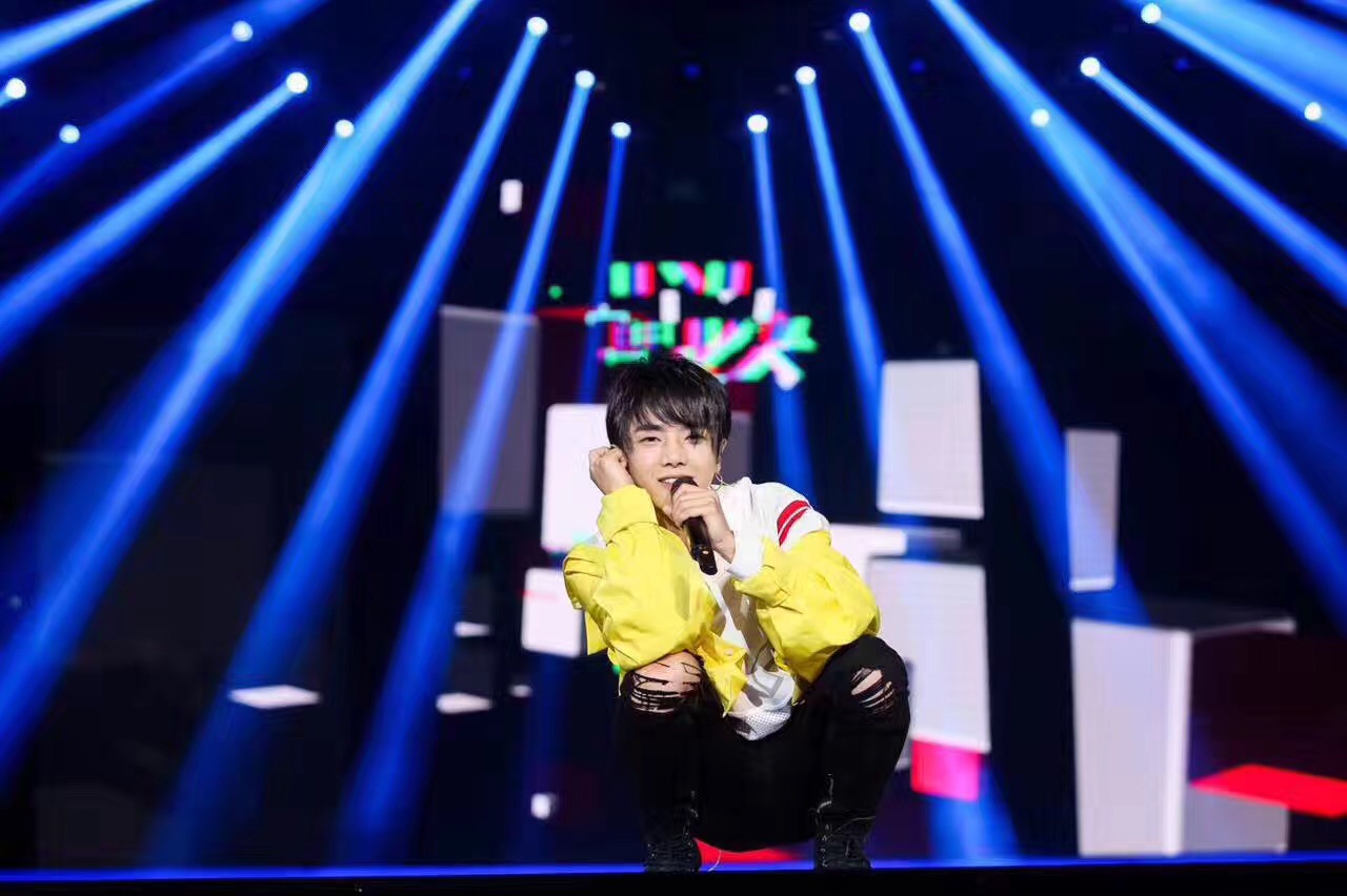 映客櫻花女神盛典:劉嘉玲李宇春傾情助陣 揭曉主播女神-鋒巢網