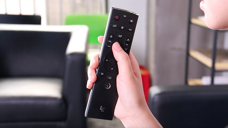 大屏“收割機”怎么玩？ 樂視共享電視超4 X55M評測-鋒巢網