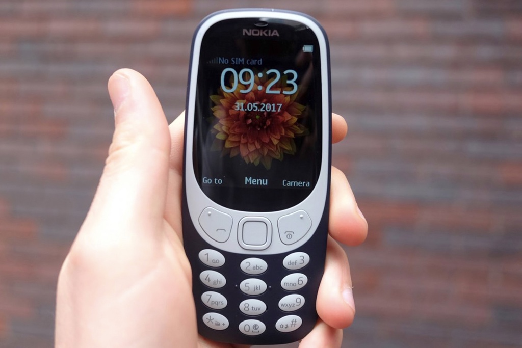老外高樓測試2017新版 Nokia 3310 :耐用度不錯-鋒巢網(wǎng)