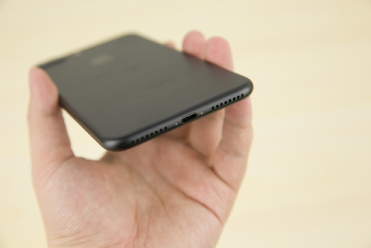 國民游戲+國民手機 iPhone7 Plus王者榮耀定制版圖賞-鋒巢網(wǎng)