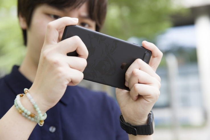 國民游戲+國民手機 iPhone7 Plus王者榮耀定制版圖賞-鋒巢網(wǎng)