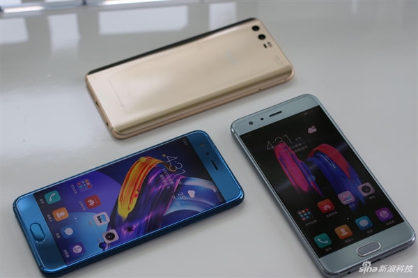 曲線機(jī)身流光四溢 榮耀9真機(jī)現(xiàn)場圖賞-鋒巢網(wǎng)