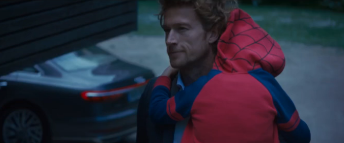 全新奧迪A8即將亮相漫威大熒幕，車迷影迷拭目以待。-鋒巢網