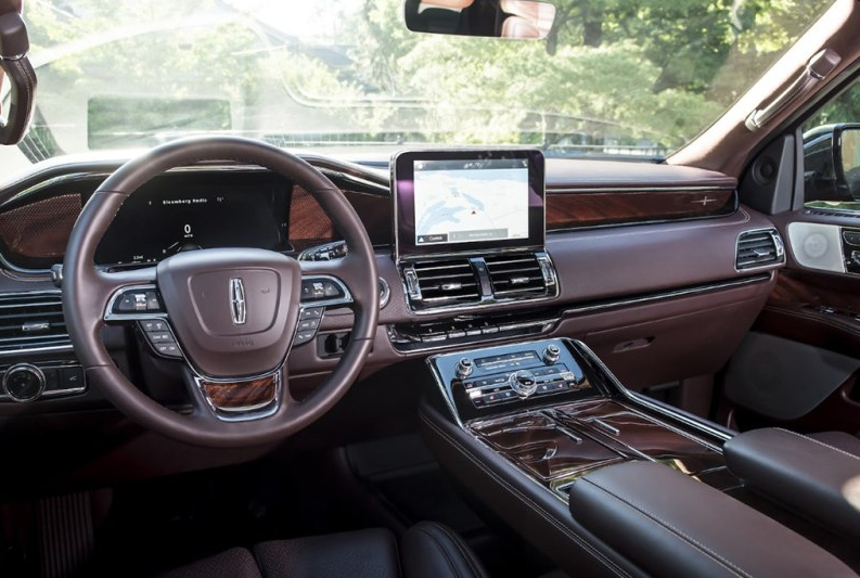 全新林肯領航員加長版官圖發布：隨自己喜好而定的黑金剛-鋒巢網