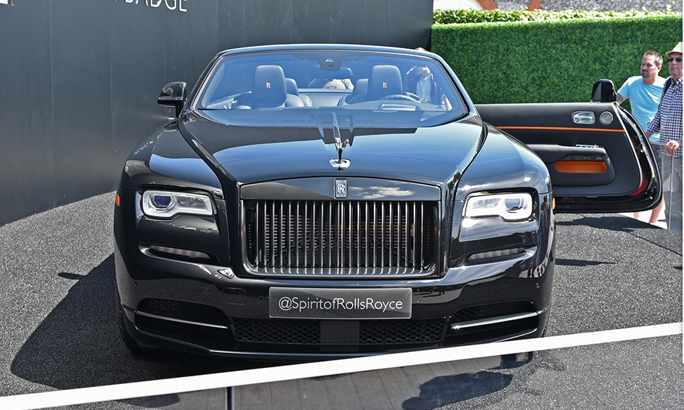 高貴的極致：勞斯萊斯曜影Black Badge，現(xiàn)已正式發(fā)布-鋒巢網(wǎng)