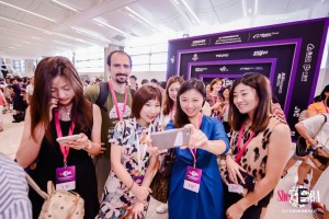 魔豆媽媽驚艷全球女性大會(huì)，互聯(lián)網(wǎng)+加速她時(shí)代-鋒巢網(wǎng)