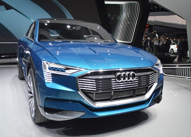 自家的戰爭！奧迪e-tron quattro正面突擊Q5與Q7，將于2018年上市！-鋒巢網