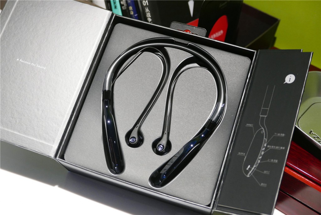 漫步者W360BT藍牙耳機體驗:舒適的佩戴感和寬松的聽感-鋒巢網