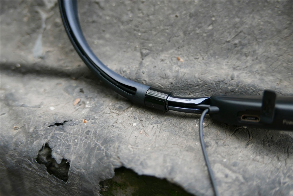 漫步者W360BT藍牙耳機體驗:舒適的佩戴感和寬松的聽感-鋒巢網