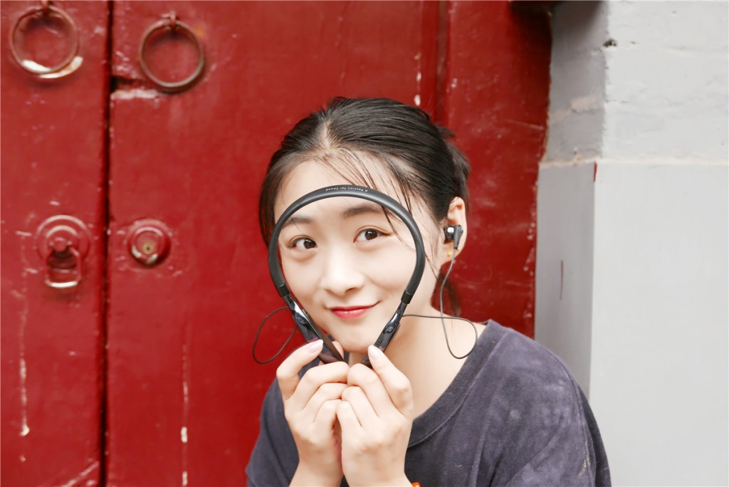 漫步者W360BT藍牙耳機體驗:舒適的佩戴感和寬松的聽感-鋒巢網