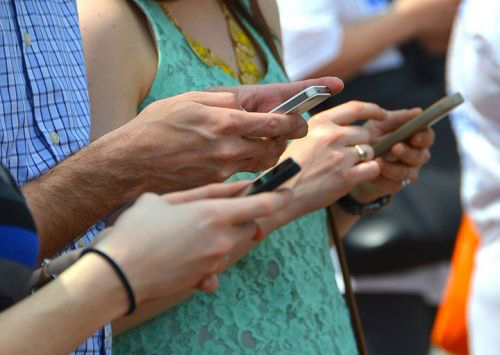 蘋果這次或許真的慌了!-鋒巢網(wǎng)