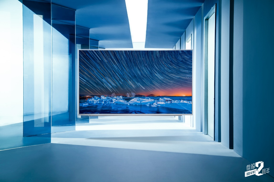 史上最時尚科技片 疑似微鯨2周年玩票大的?-鋒巢網