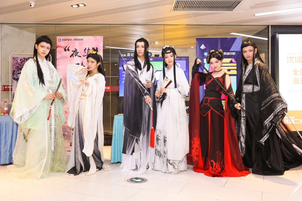 微鯨玩樂(lè)會(huì)掀觀影高潮 “陳偉霆”一秒召喚“六神魔”-鋒巢網(wǎng)