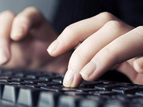 AI水軍來了，網絡可信度還剩多少？-鋒巢網