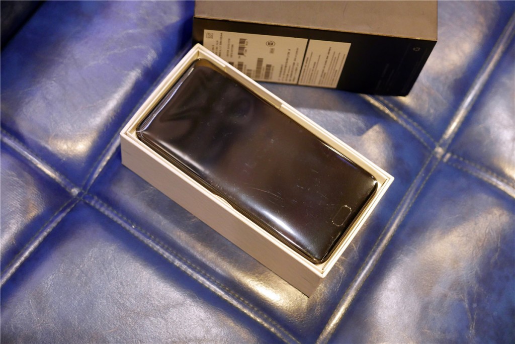 5000mAh大容量電池+雙鏡頭設計 華碩電神4評測-鋒巢網