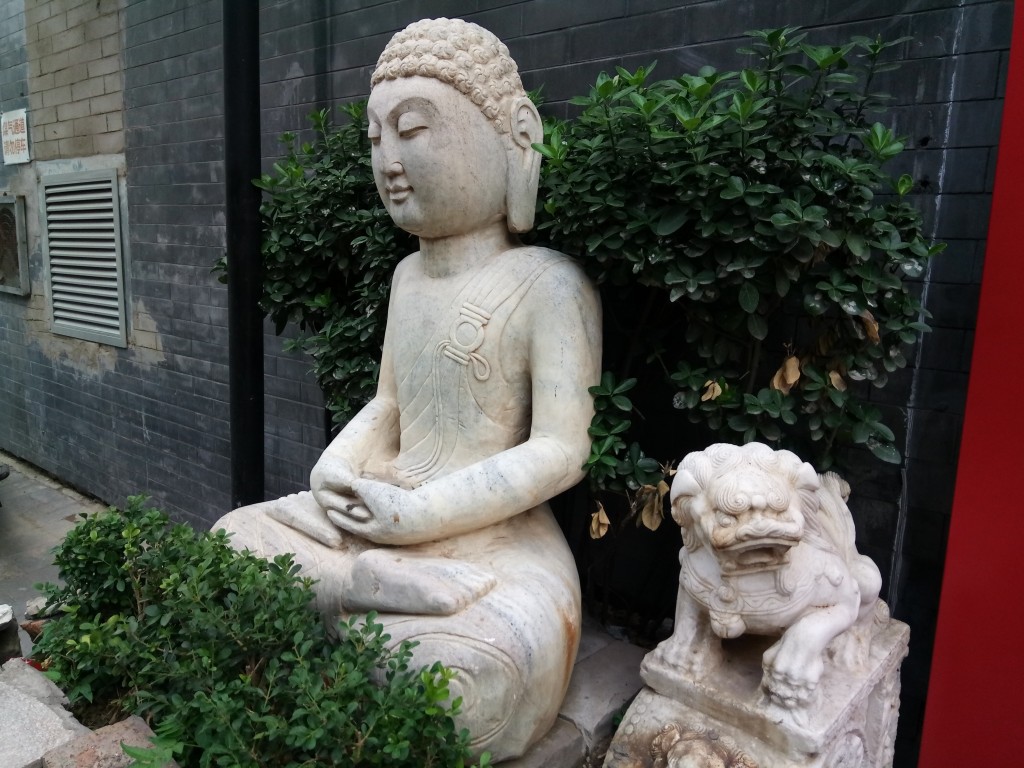 5000mAh大容量電池+雙鏡頭設計 華碩電神4評測-鋒巢網