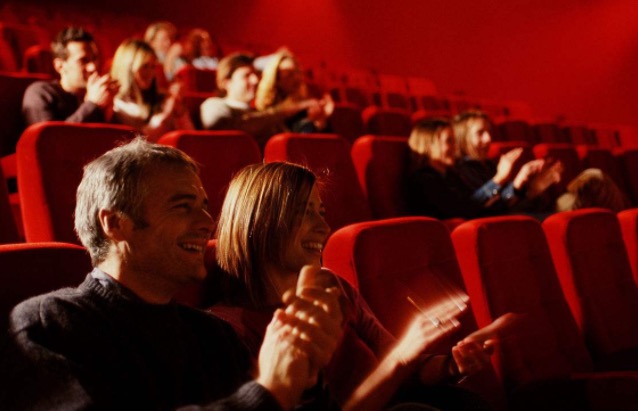 掀翻半個微博的授權(quán)協(xié)議背后，是對優(yōu)質(zhì)創(chuàng)者的爭奪之戰(zhàn)-鋒巢網(wǎng)