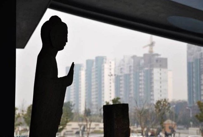 限購之后又見限售，為何房價越限購越上漲？-鋒巢網(wǎng)