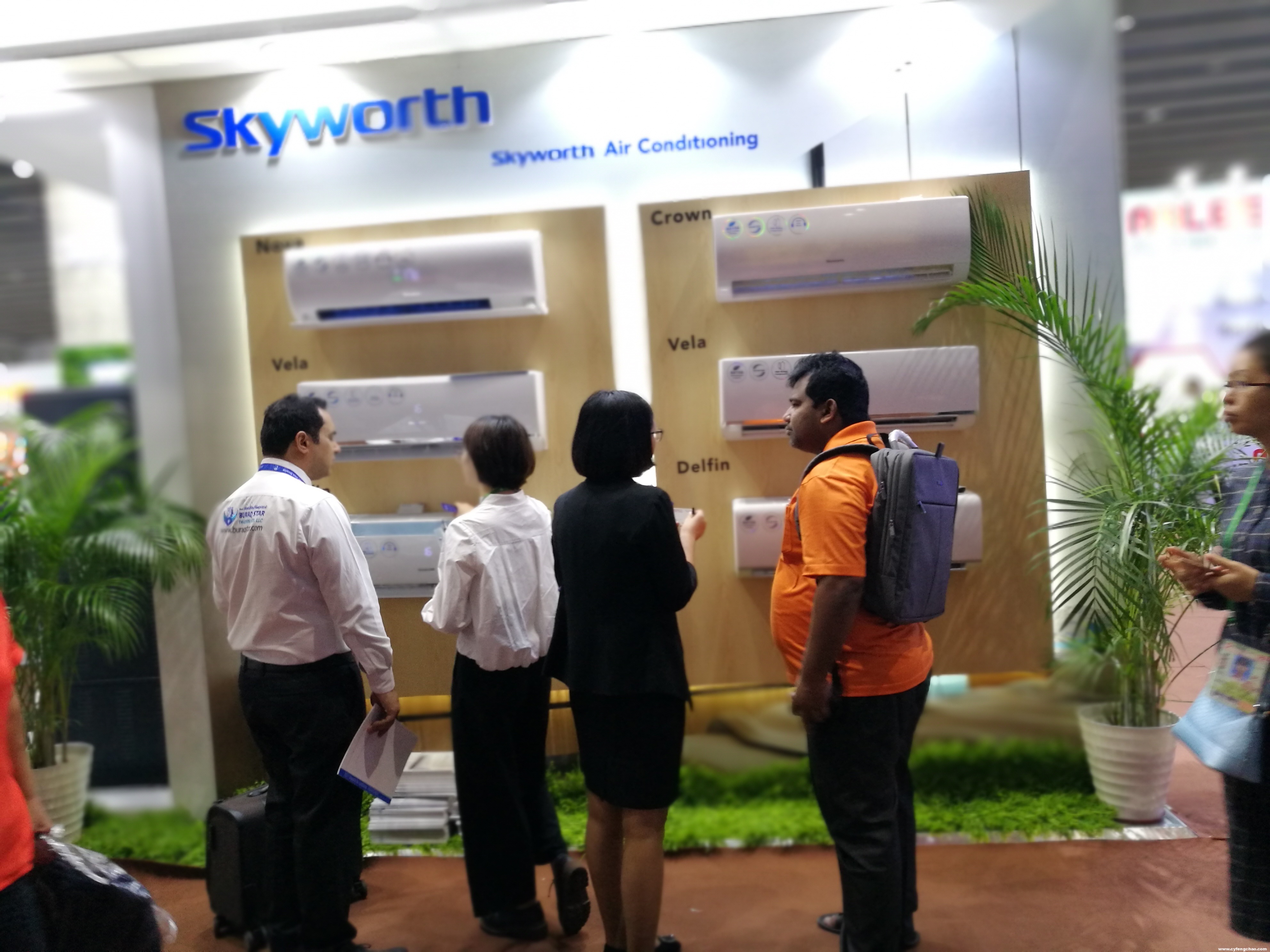 創(chuàng)維攜強大產(chǎn)品陣容亮相廣交會 為十九大獻禮-鋒巢網(wǎng)