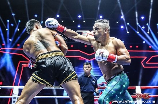 雙十一家電肉搏戰，蘇寧、京東誰會暴揍誰？-鋒巢網