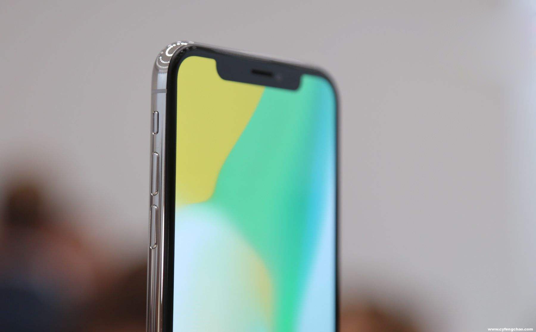 iPhone X熱賣能否拯救蘋果的中年危機?-鋒巢網