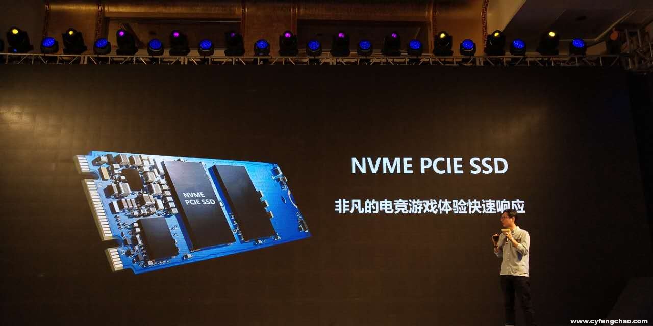 玩家福音：頂配雙顯卡 GX10-CP7，神舟發超級戰神游戲本-鋒巢網