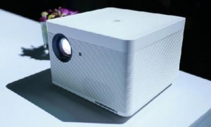 全球首臺120英寸的巨幕人工智能無屏電視將誕生!-鋒巢網