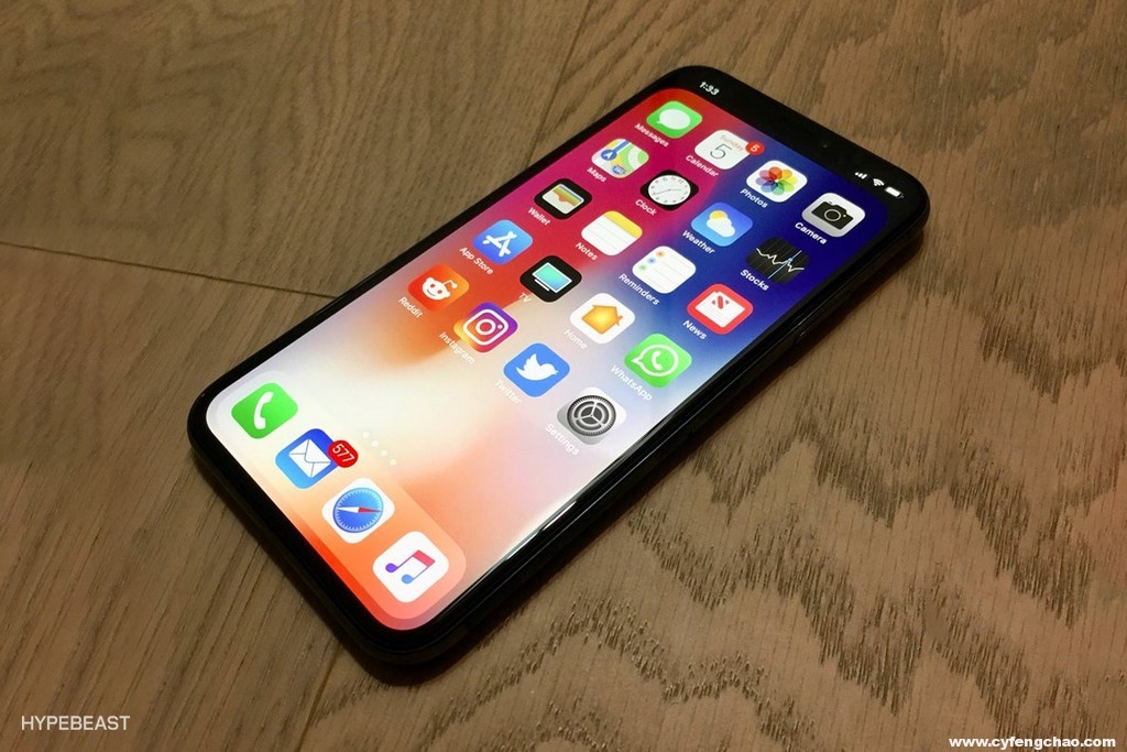驚奇！國外果粉用壁紙解決了iPhone X 「劉海」-鋒巢網