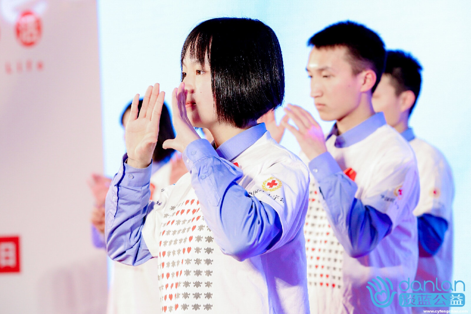 Blued聯合中國疾控中心：助力青春零艾滋 讓教育的笑容遞向彩虹-鋒巢網