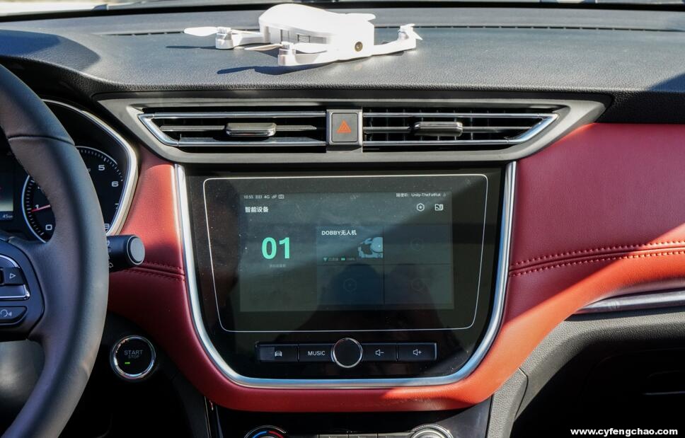 上汽榮威RX3:斗志昂揚的斜杠青年!-鋒巢網