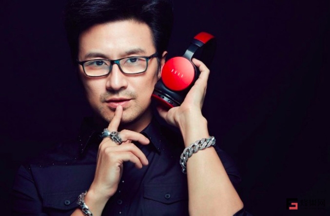 汪峰創業還是砸錢 怒砸800萬只為FIIL耳機-鋒巢網