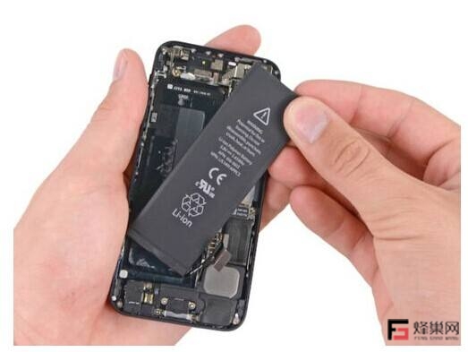 老款iPhone被變慢有了實錘?蘋果承認對iPhone6/7/SE降頻-鋒巢網