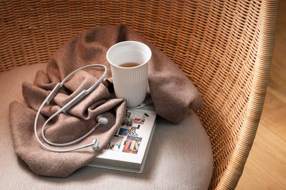 完美匹配都市人群:輕盈自由,小鳥音響新品耳塞亮相CES-鋒巢網(wǎng)