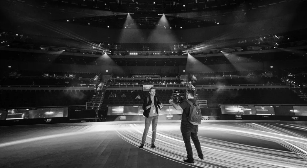 日以繼夜：這是一組CES 2018幕后工作人員的鏡頭-鋒巢網