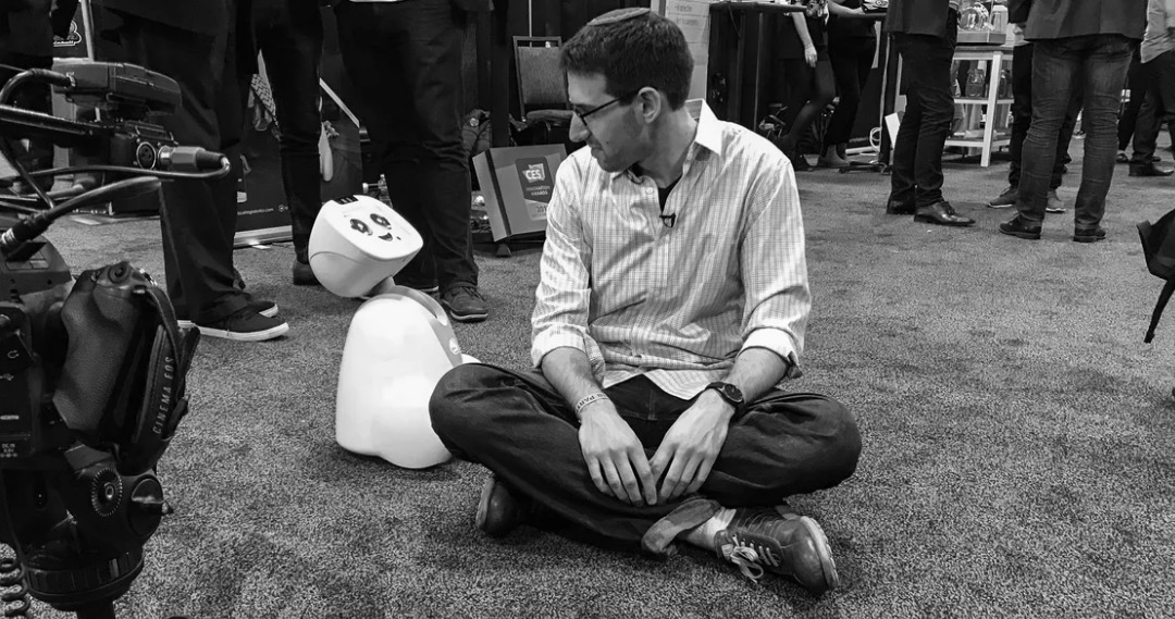 日以繼夜：這是一組CES 2018幕后工作人員的鏡頭-鋒巢網