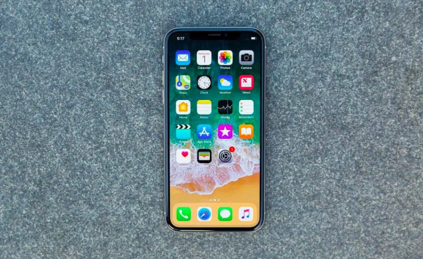 蘋果2018年: 3 款新 iPhone曝光-鋒巢網