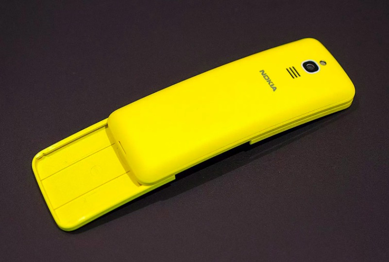 Nokia 重新復刻《The Matrix》中的經典下滑蓋手機 8110-鋒巢網