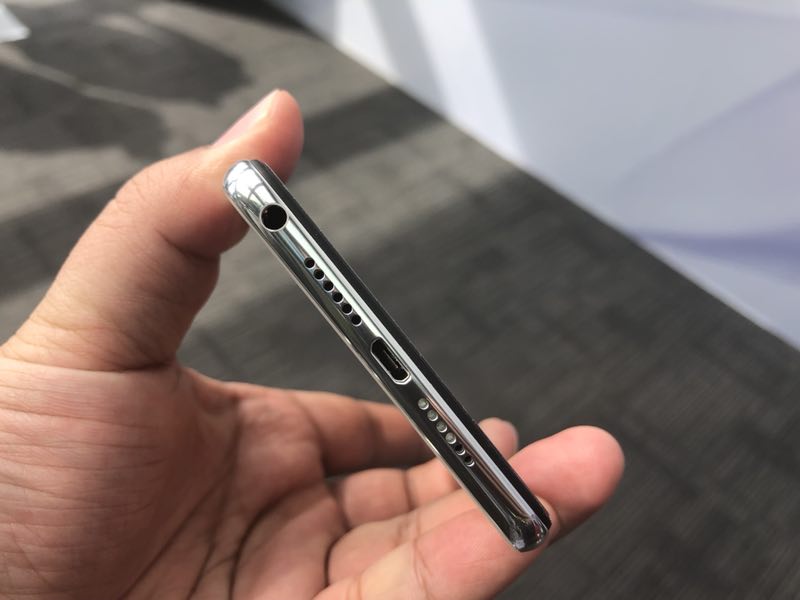 OV同時發布劉海屏全面屏手機 但兩者真的還是“一丘之貉”嗎？-鋒巢網