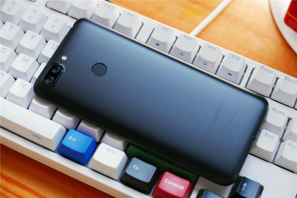 聯想S5體驗評測:均衡強勁的回歸之作-鋒巢網