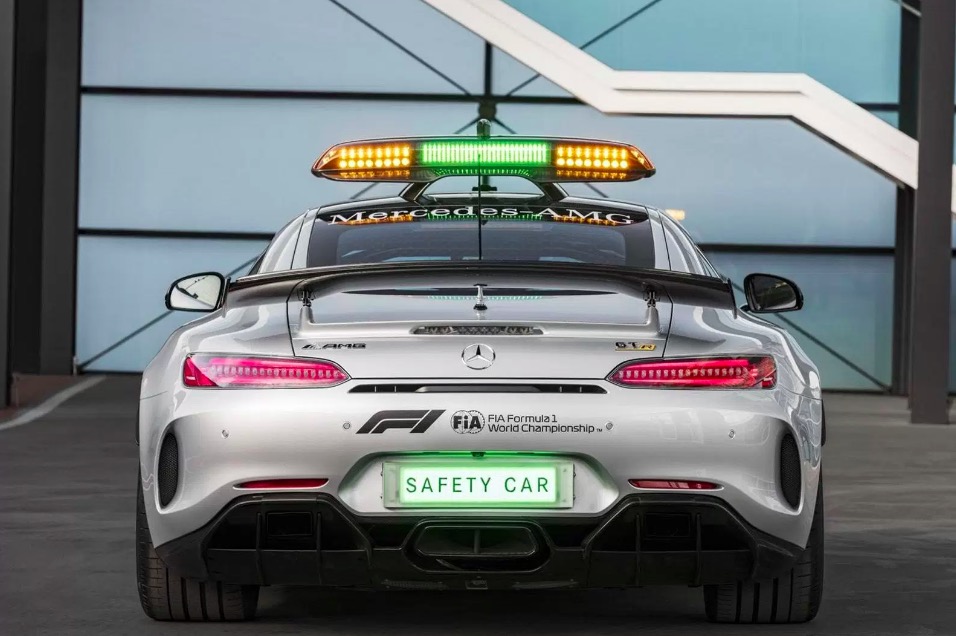 Mercedes-AMG發布「史上最強」F1 安全車-鋒巢網
