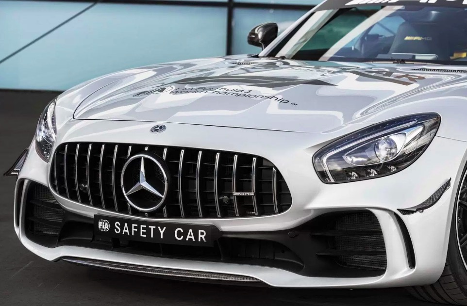 Mercedes-AMG發布「史上最強」F1 安全車-鋒巢網