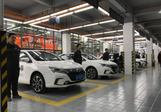 從出行到汽車服務 美團為何攻不破滴滴的壁壘?-鋒巢網